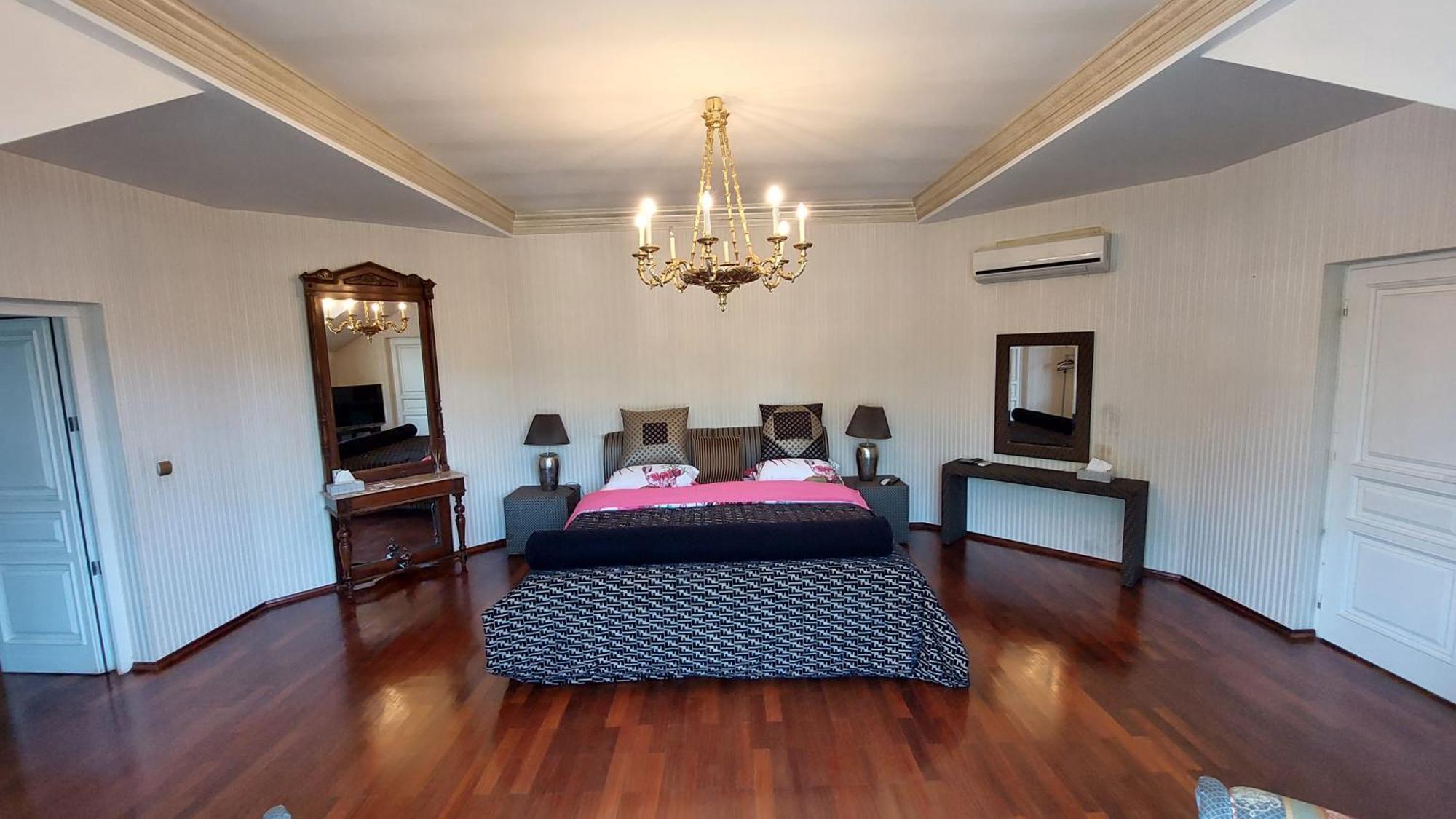 Castle Garden *** Apartment Szombathely Room photo